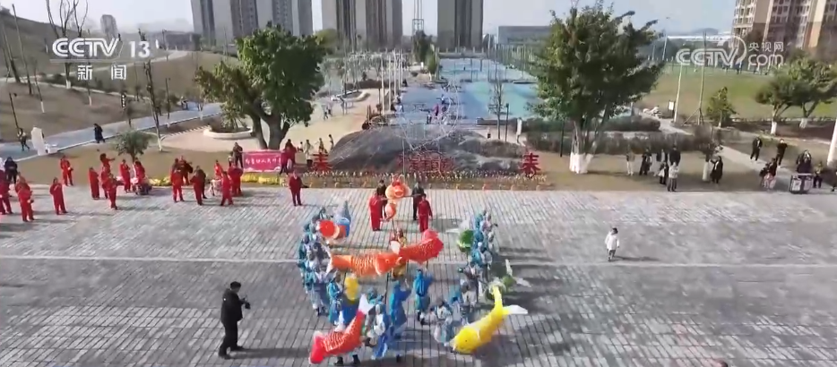 多彩非遗活动“解锁”热闹中国年 各地年货市场开启“热购模式”(图8)